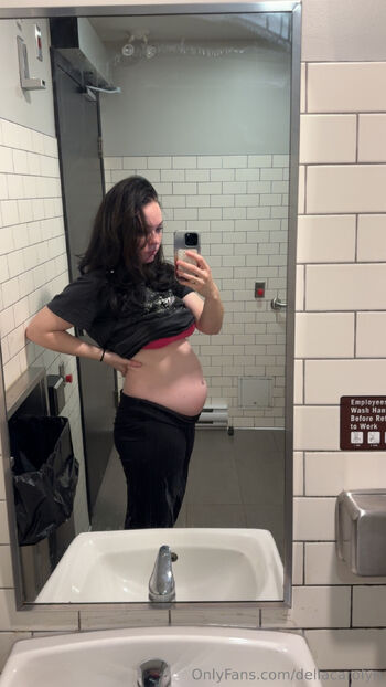 Dellacaroyl / dellacarolyn nude photo #18