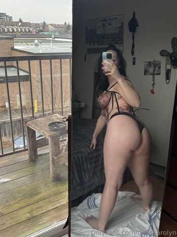 Dellacaroyl / dellacarolyn nude photo #32