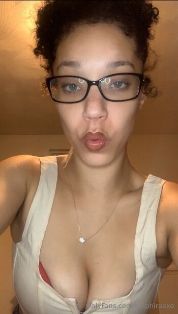 Delphi Rae l Split Tongue Queen / delphiraexo nude photo #10