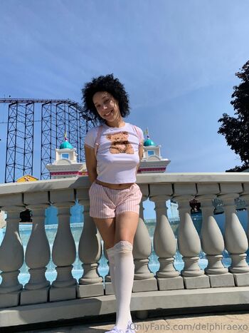 Delphi Rae l Split Tongue Queen / delphiraexo nude photo #11