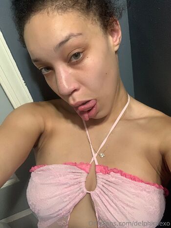 Delphi Rae l Split Tongue Queen / delphiraexo nude photo #16