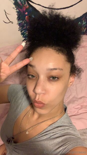 Delphi Rae l Split Tongue Queen / delphiraexo nude photo #17