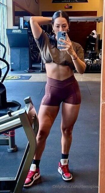 Dem / demiglows nude photo #7