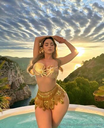 Demi Ros / demirose nude photo #5