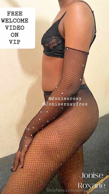 Katya / demonicnesquik nude photo #3