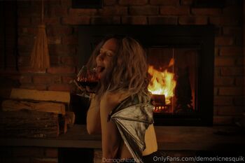 Katya / demonicnesquik nude photo #33