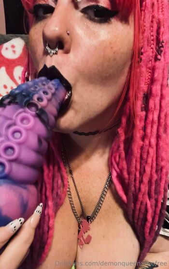 Tasty Tiff aka BBK / demonqueenxoxofree / demonqueentiff / demonqueenxoxo nude photo #1