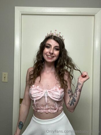 Destiny Love (Free) / desbaby_1995 nude photo #8