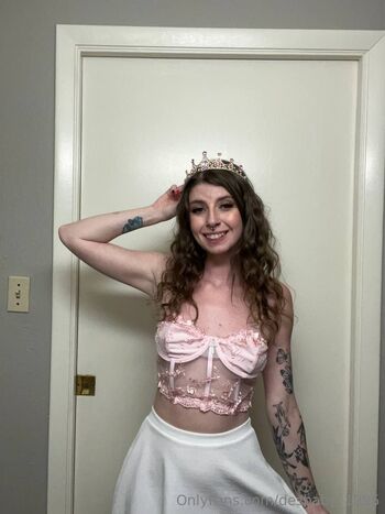 Destiny Love (Free) / desbaby_1995 nude photo #12