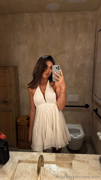 D E S / desi.does nude photo #39