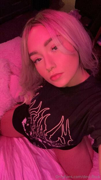 Des / desi.flora / desi.f1ora / f1or.a nude photo #12