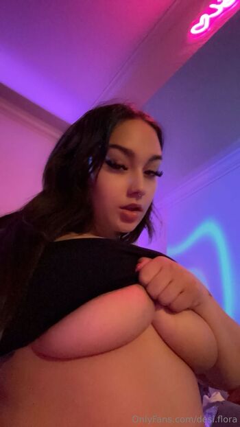 Des / desi.flora / desi.f1ora / f1or.a nude photo #29