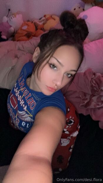 Des / desi.flora / desi.f1ora / f1or.a nude photo #37