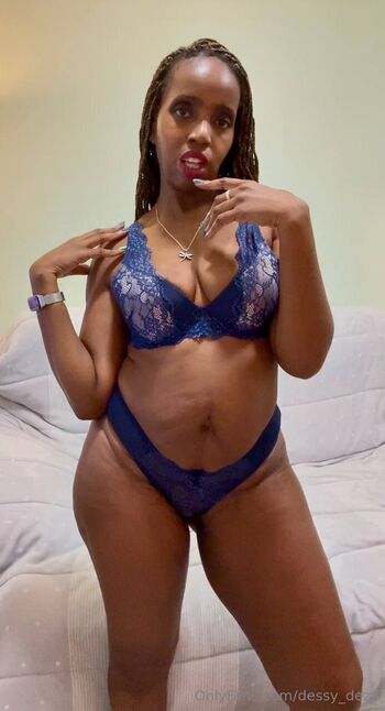 Dessy, The charming secret / dessy_dezz nude photo #9