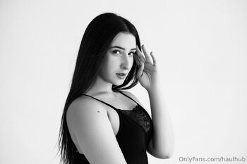 Desy Gat / desygatoo nude photo #3