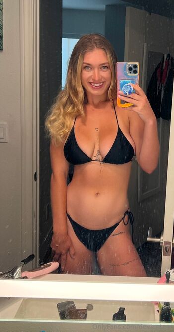 emil / deviantem nude photo #5