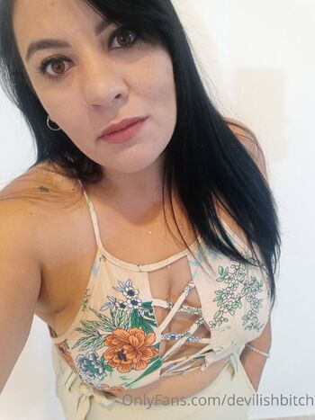 Luu / devilishbitch / laddydevil1 nude photo #33