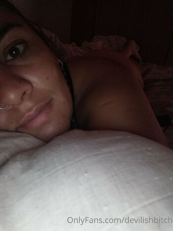 Luu / devilishbitch / laddydevil1 nude photo #34