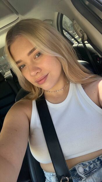 DIANA / di.luna nude photo #16