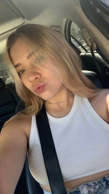 DIANA / di.luna nude photo #17