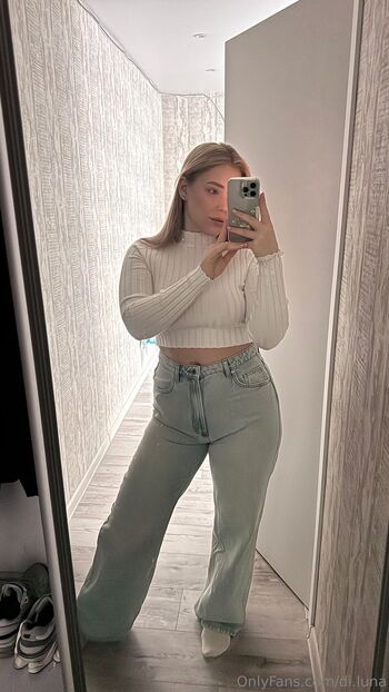 DIANA / di.luna nude photo #29