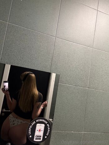 Sweet_D / di_feet07 nude photo #20