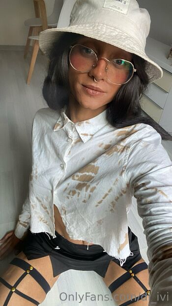Iv / di_ivi nude photo #15