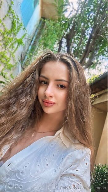 Molly Teon / dia_moon nude photo #7