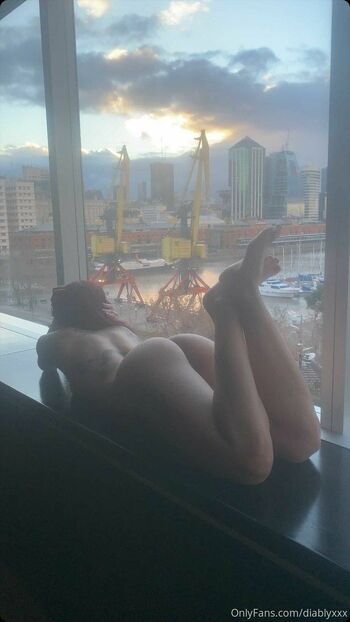 Carolin / diablyxxx nude photo #6