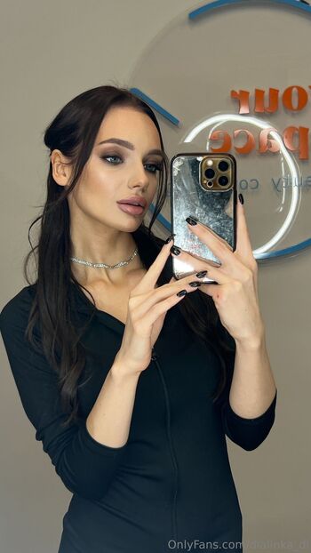 Dialinka D / dialinka_di nude photo #7