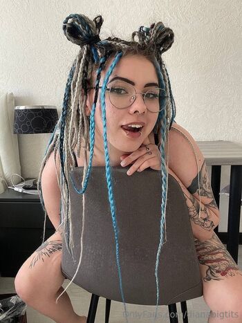 𝙳𝚒𝚊𝚗𝚊 𝙱𝚒𝚐 𝚃𝚒𝚝𝚝𝚜 / dianabigtits nude photo #4