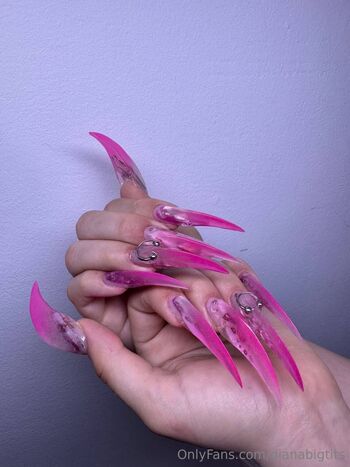 𝙳𝚒𝚊𝚗𝚊 𝙱𝚒𝚐 𝚃𝚒𝚝𝚝𝚜 / dianabigtits nude photo #34