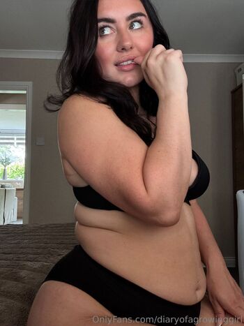 DiaryOfAGrowingGir / diaryofagrowinggirl nude photo #3