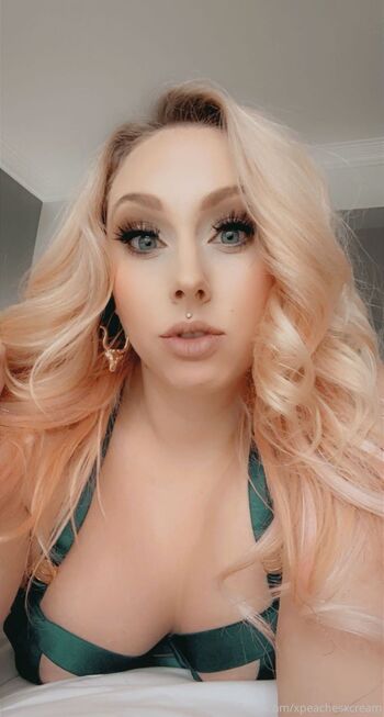 Sara Does Dallas FreePag / dickeddownindallass nude photo #5