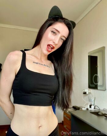 Dilan / dilanchik / didimisss nude photo #17