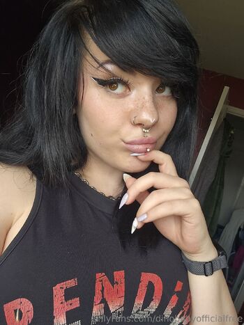 dinobabyofficialFRE / dinobabyofficialfree nude photo #10