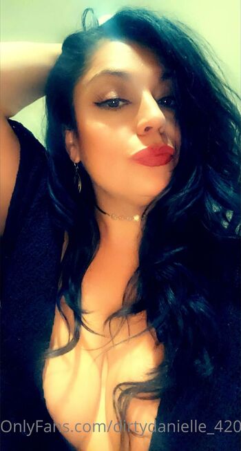 DirtyDanielle42 / dirtydanielle_420 nude photo #19
