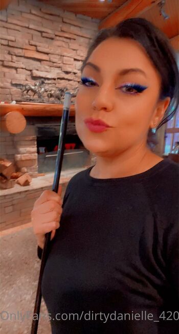 DirtyDanielle42 / dirtydanielle_420 nude photo #20