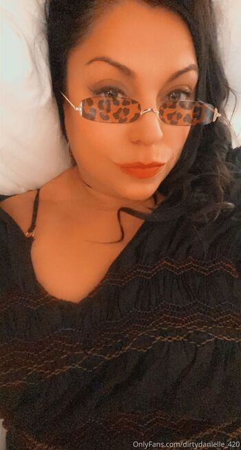 DirtyDanielle42 / dirtydanielle_420 nude photo #22