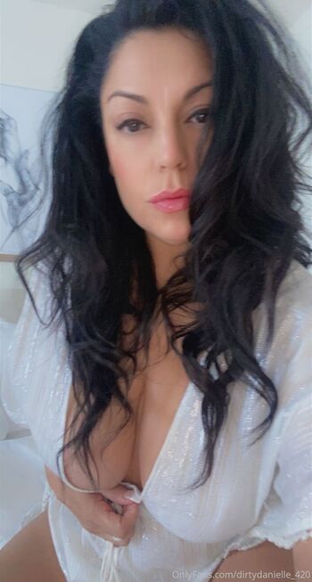 DirtyDanielle42 / dirtydanielle_420 nude photo #33
