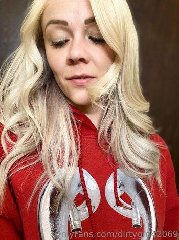 Brandi-Lyn / dirtygirl42069 nude photo #17