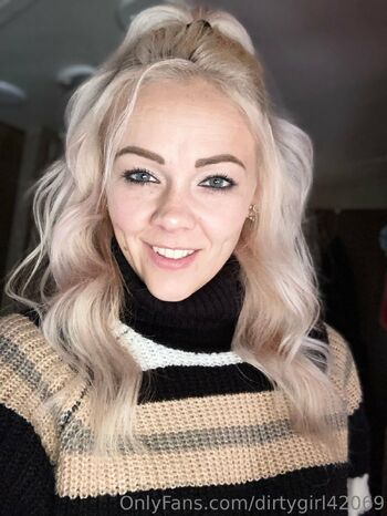Brandi-Lyn / dirtygirl42069 nude photo #19