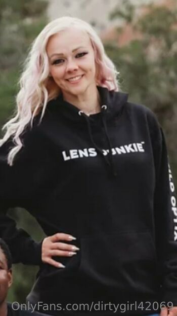 Brandi-Lyn / dirtygirl42069 nude photo #21