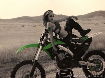 Brandi-Lyn / dirtygirl42069 nude photo #36