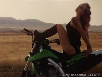 Brandi-Lyn / dirtygirl42069 nude photo #37