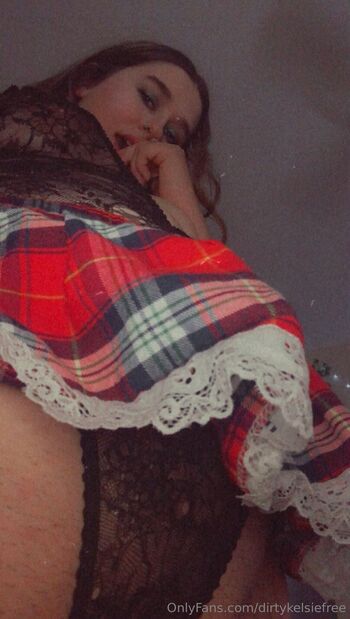 Kelsies FREE pag / dirtykelsiefree nude photo #8