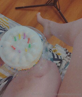 Chirle / disablehereticness nude photo #7