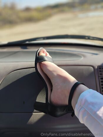 Chirle / disablehereticness nude photo #35