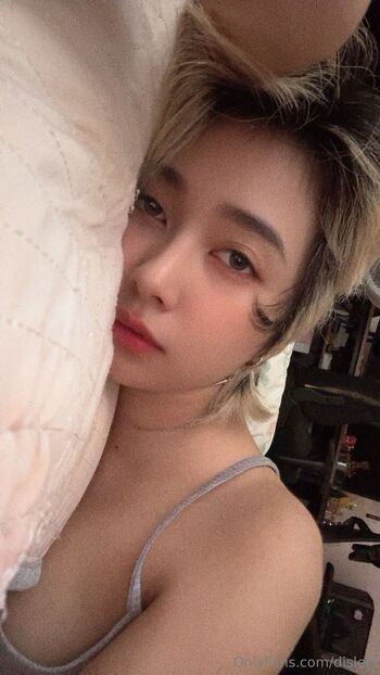 Mercury Nguye / disleft nude photo #25