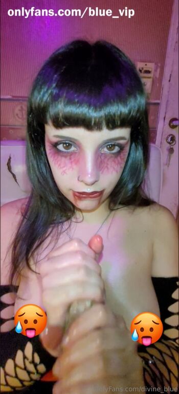 Blue / divine_blue nude photo #9